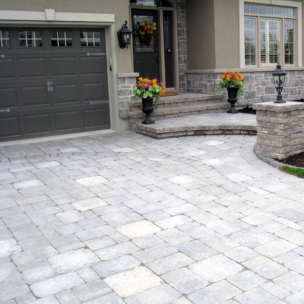 Chaput Natural Stone & Pavers - Interlock Driveway